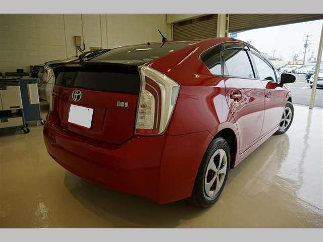 Used Toyota Prius 2014 Model Red color picture: Back view