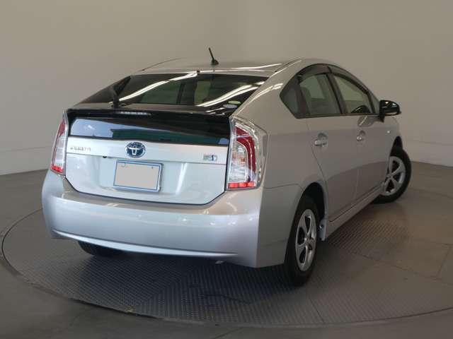 Used Toyota Prius 2014 Model Silver color picture: Back view