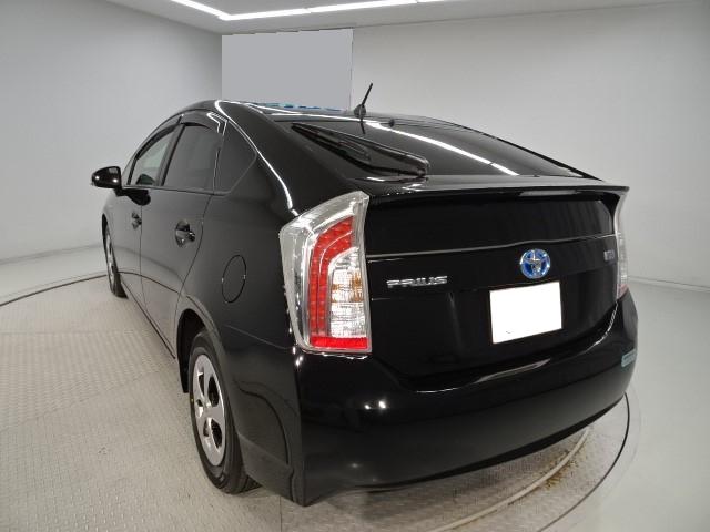 Used Toyota Prius 2015 Model Black color picture: Back view