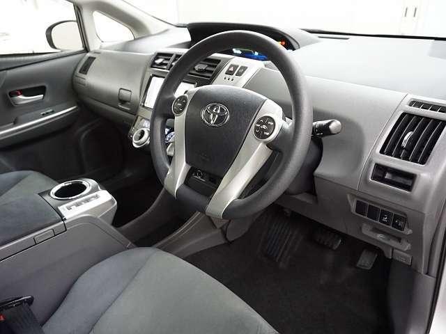 Used Toyota Prius Alpha 2013 model Silver color: Interior photo
