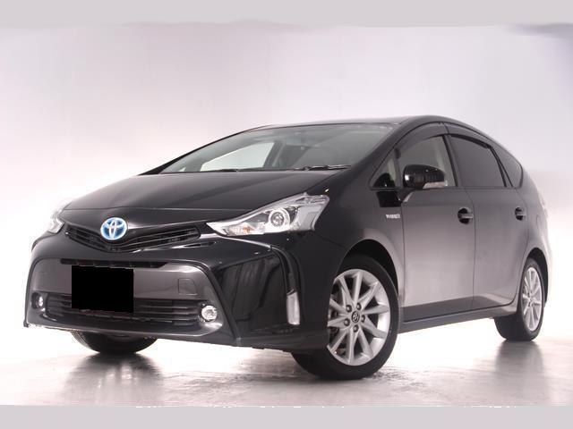 Used Toyota Prius Alpha 2014 model Black color: Front photo