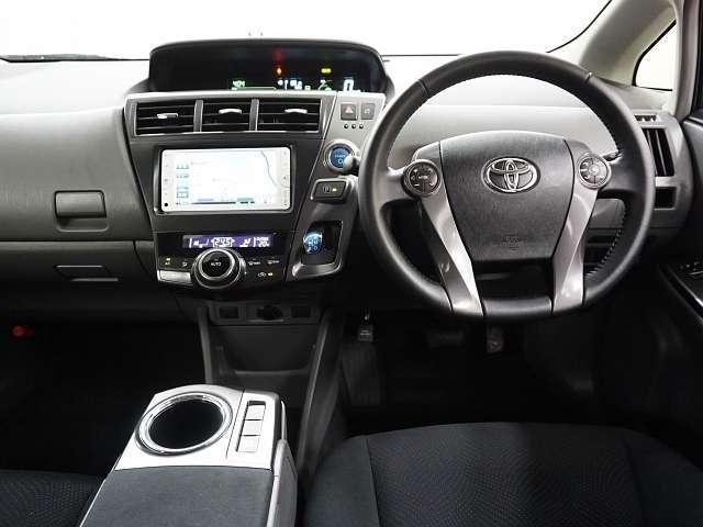 Used Toyota Prius Alpha 2014 model Pearl White color: Interior photo