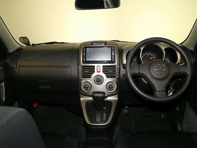 Used Toyota Rushr 2008 model Silver color photo: Interior view (inside view)