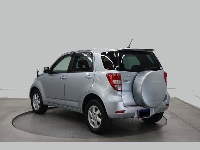 Used Toyota Rushr 2008 model Silver color photo: Back view (Rear view)