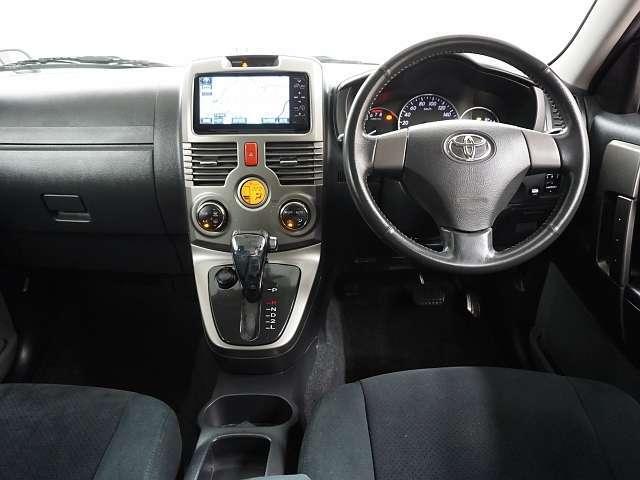 Used Toyota Rushr 2009 model Pearl White color photo: Interior view (inside view)