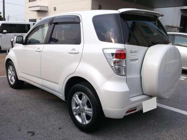 Used Toyota Rush 2013 model Pearl White color: Back photo
