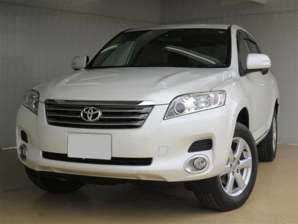 Toyota Vanguard used car 2008 model Pearl White color photo: Front view