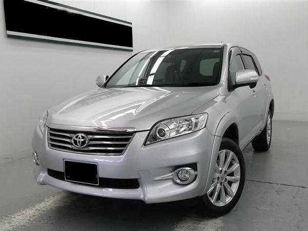 Toyota Vanguard used car 2010 model Silver color photo: Front view
