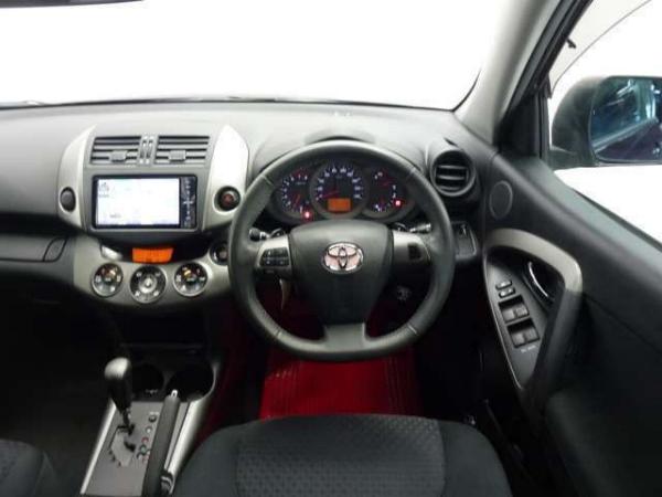 Toyota Vanguard used car 2010 model Wine Red color photo: Interior view