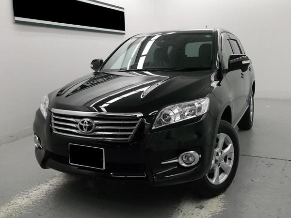 Toyota Vanguard used car 2011 model Black color photo: Front view