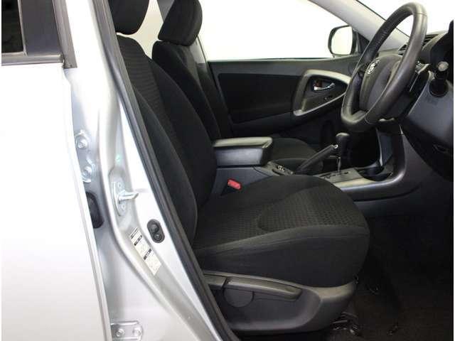 Toyota Vanguard used car 2012 model Silver color photo: Interior view