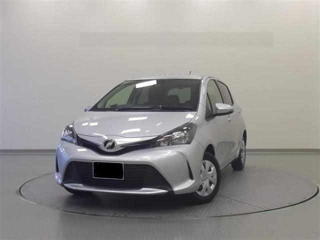Used Toyota Vitz 2015 model Silver color photo: Front view
