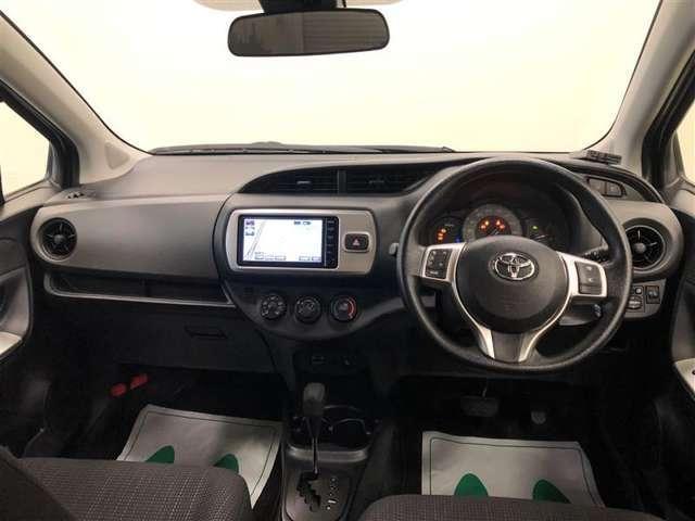 Used Toyota Vitz 2015 model Silver color photo: Interior view