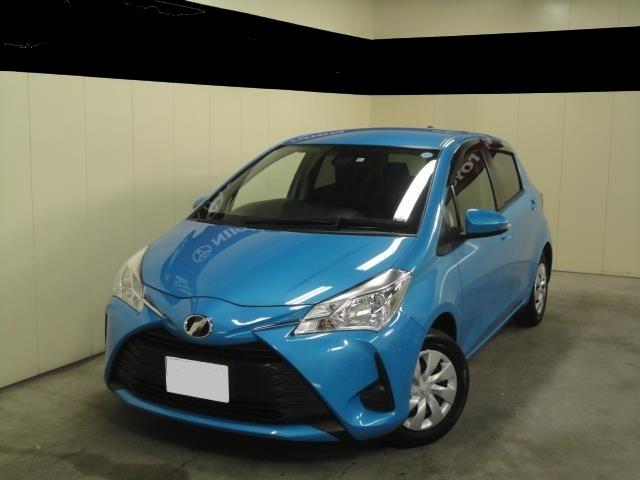 Used Toyota Vitz 2017 model Blue color photo: Front view