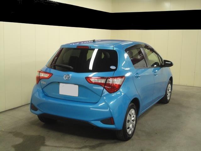Used Toyota Vitz 2017 model Blue color photo: Back view