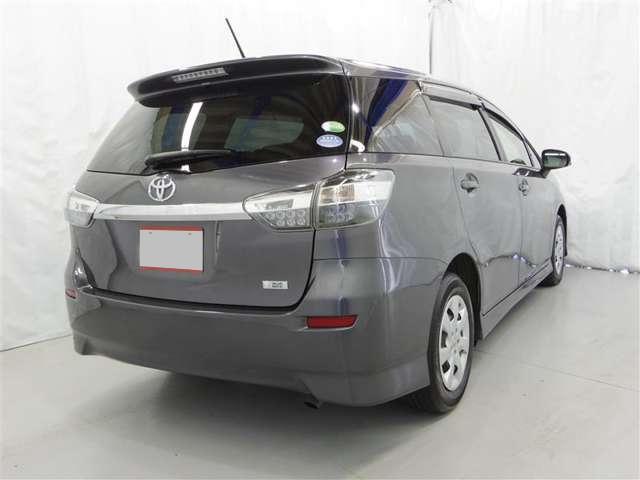 Toyota Wish used car 2014 Model Gray colour: Back view