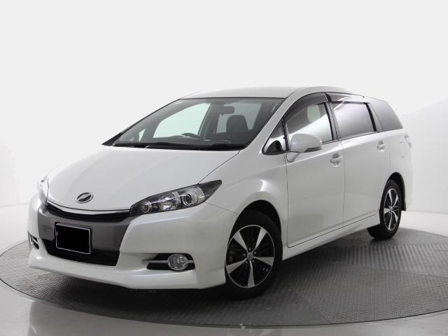 Toyota Wish used car 2014 Model Pearl White colour: Front view