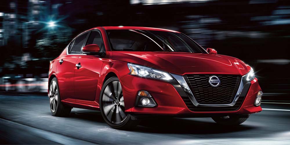 New Nissan Altima Left Hand Drive photo: Front view image
