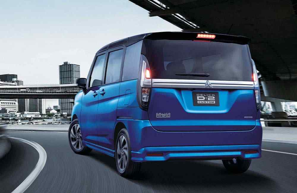 New Mitsubishi Delica D2 Custom Hybrid photo: Rear view