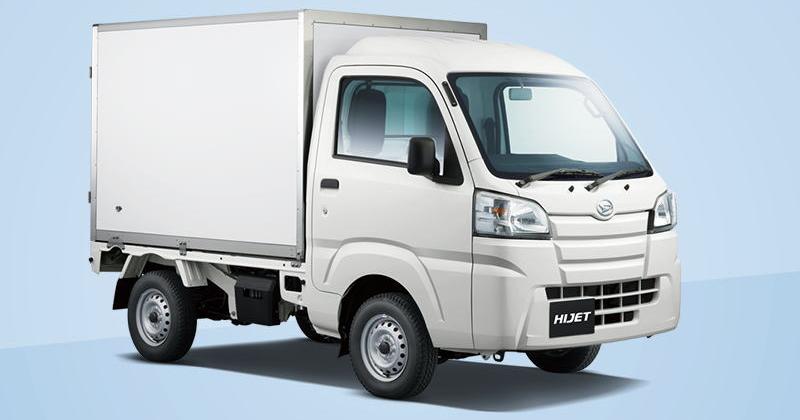 New Daihatsu Hijet Refrigerator Truck photo: Front view