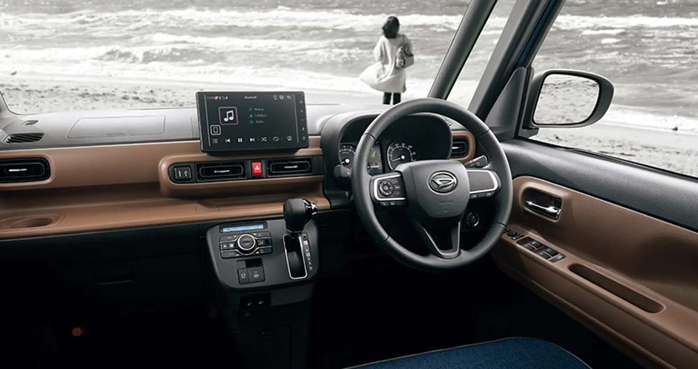 New Daihatsu Move Canbus photo: Cockpit view theory