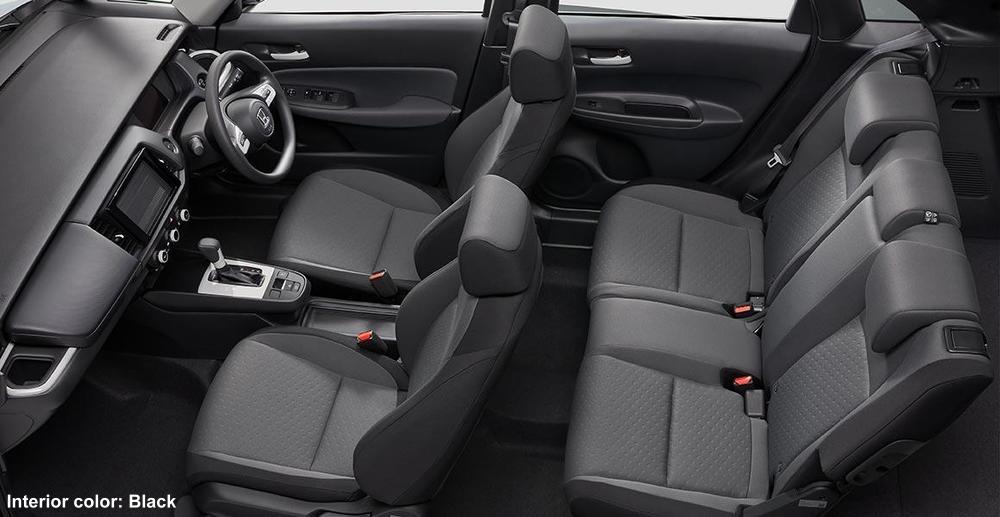 New Honda Fit Hybrid photo: Interior view image (Black)