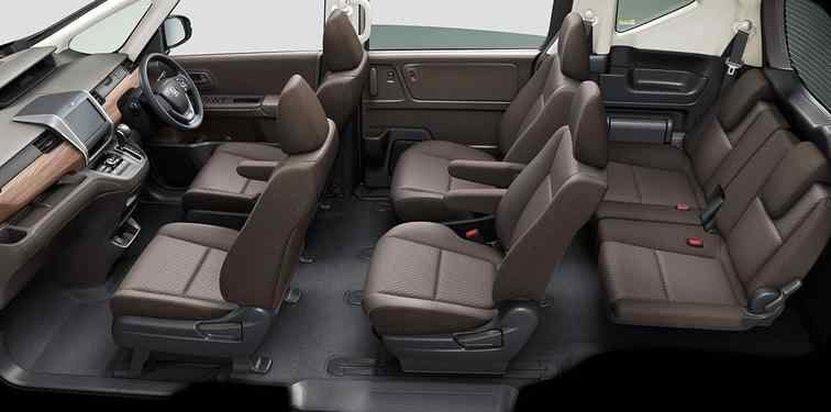 New Honda Freed photo: Interior view