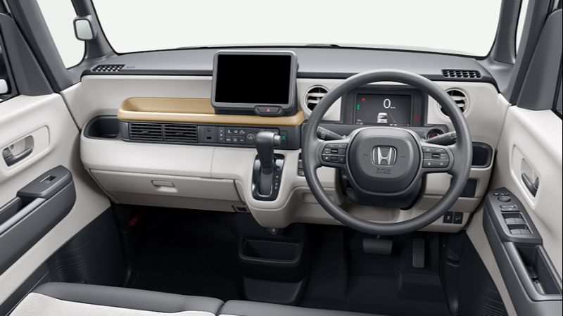 New Honda N-Box photo: Cockpit view image