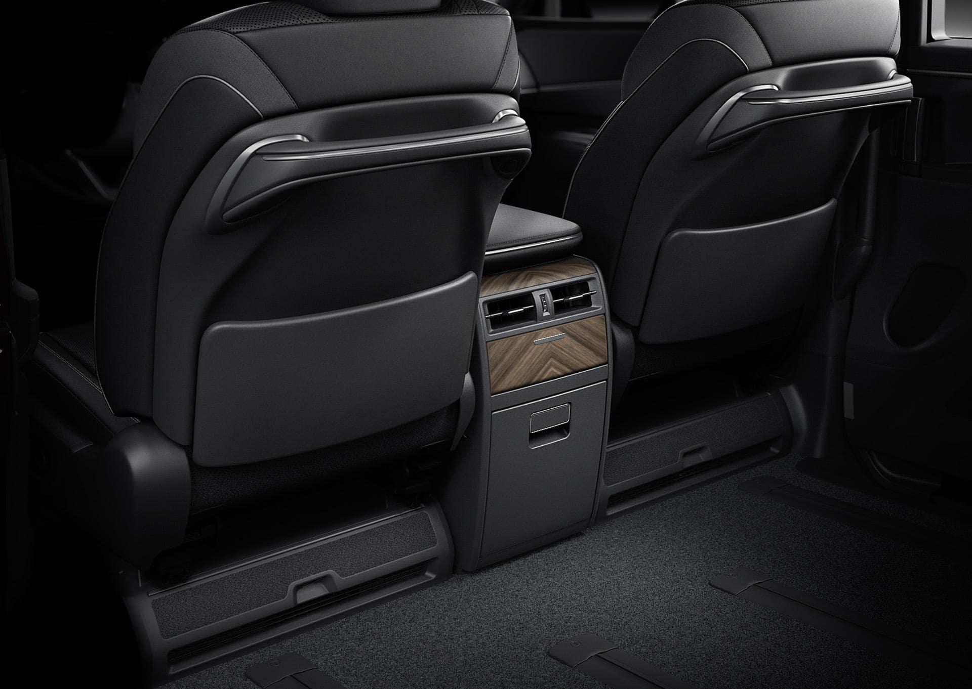 New Lexus LM500H photo: Interior view image (Black) 2