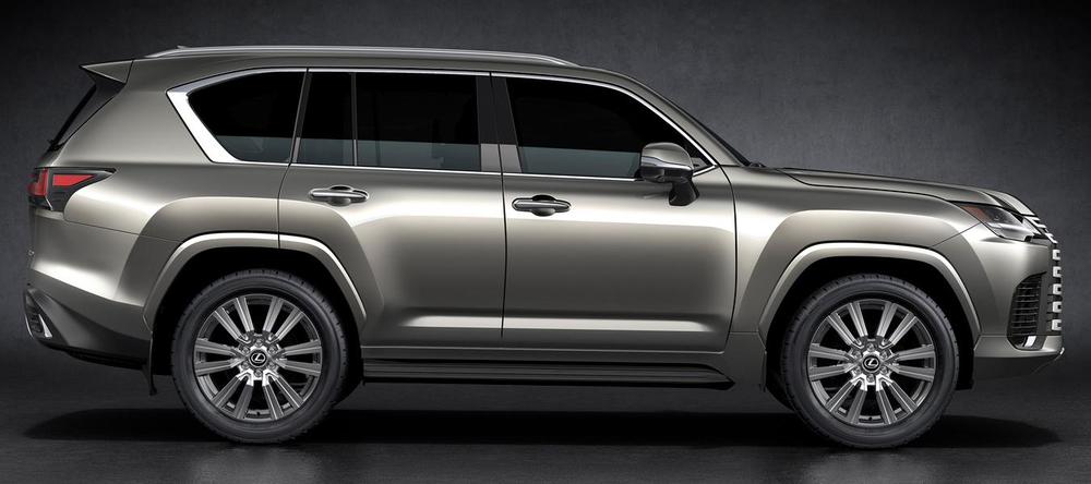 New Lexus LX600 photo: Side view image