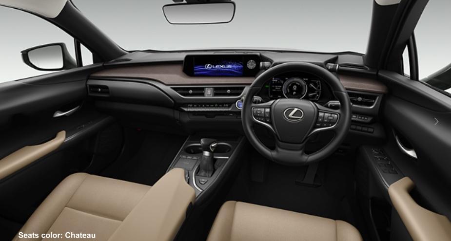New Lexus UX250h Cockpit photo: CHATEAU
