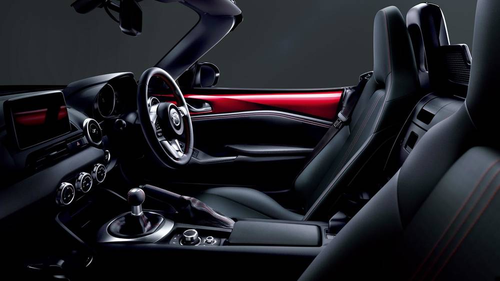 New Mazda Roadster photo: Interior view (inside view)