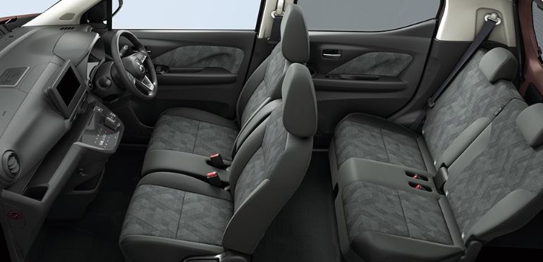 New Mitsubishi EK-X EV photo: Interior view image