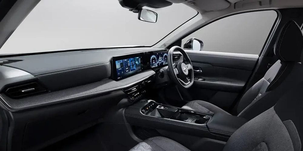 Nissan Kicks X e-Power photo: Cockpit view image (driver seat picture)
