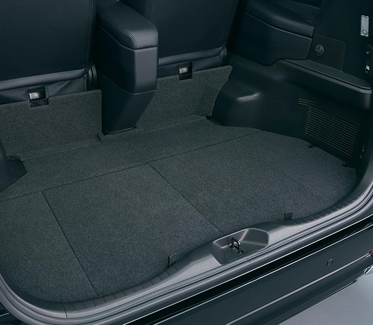 New Toyota Alphard Royal Lounge photo: Luggage Room