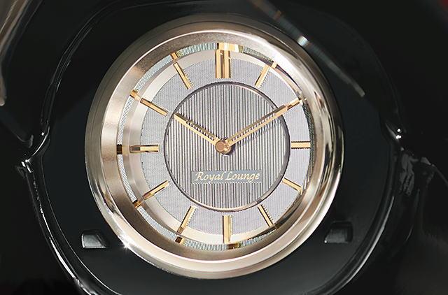 New Toyota Alphard Royal Lounge photo: Royal Clock