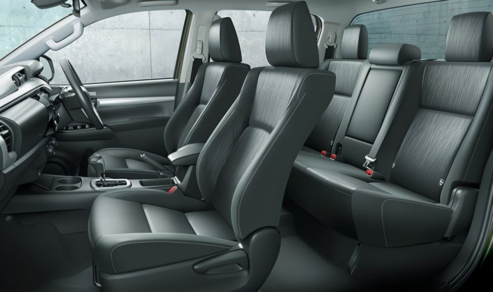 New Toyota Hilux Double Cab Z photo: Interior view image