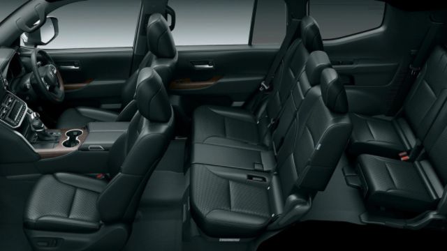 New Toyota Land Cruiser-300 VX photo: Interior view image