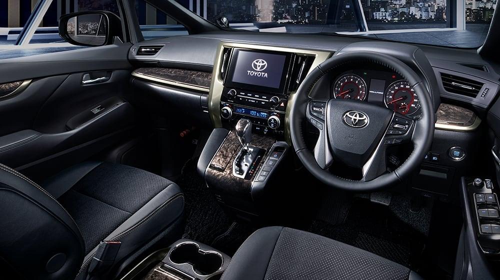 New Toyota Vellfire photo: Cockpit view image