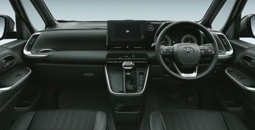 New Toyota Voxy photo: Cockpit view image