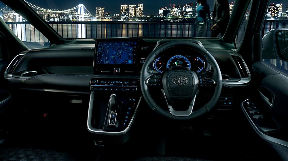 New Toyota Voxy Hybrid SZ photo: Cockpit view image