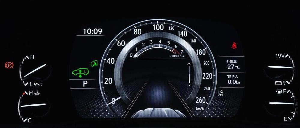 New Lexus LX600 photo: Odometer image