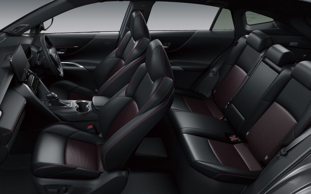 New Toyota Harrier PHEV photo: Interior view image