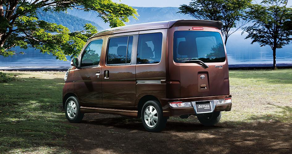 New Daihatsu Atrai Wagon photo: Rear image