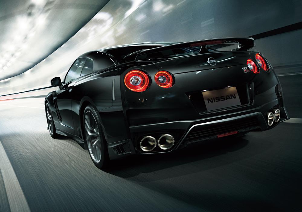 New Nissan GTR photo: Back (Rear) view 2