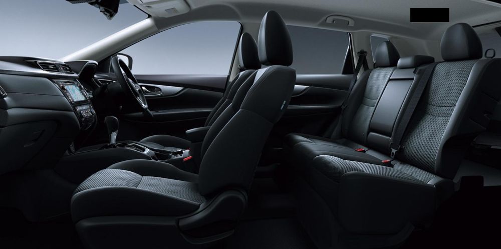 New Nissan X-Trail Hybrid photo: Interior view image