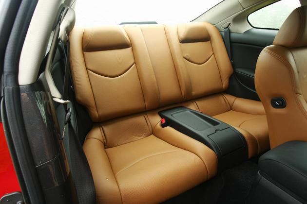 New Nissan Skyline Coupe photo: Interior view