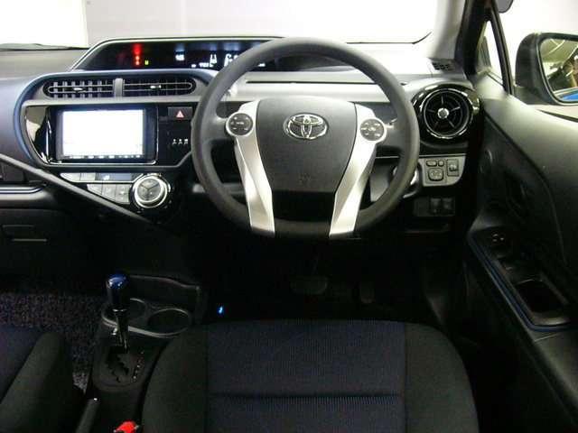 Used Toyota Aqua 2016 model Blue color photo: interior view