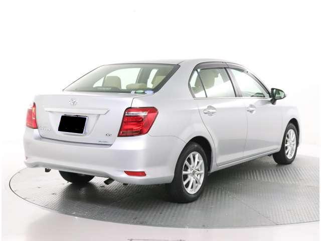 Used Toyota Corolla Axio 2017 model, Silver color photo: Back view