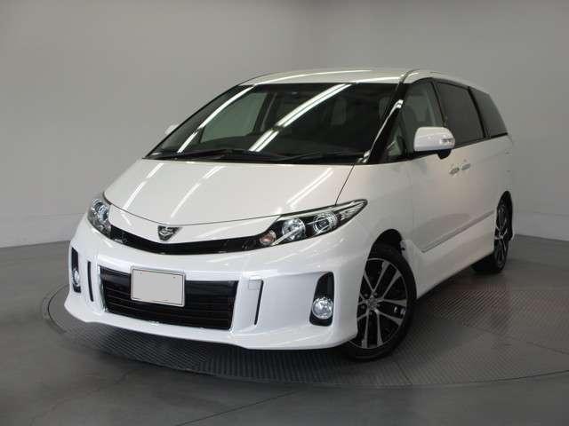 Used Toyota Estima White Pearl body color 2014 model photo: Front view